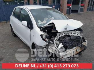 Uttjänta bilar auto Toyota Yaris Yaris II (P9), Hatchback, 2005 / 2014 1.3 16V VVT-i 2007/3