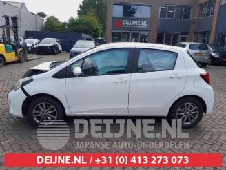Toyota Yaris Yaris III (P13), Hatchback, 2010 / 2020 1.0 12V VVT-i picture 4