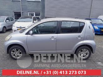 Daihatsu Sirion Sirion 2 (M3), Hatchback, 2005 1.0 12V DVVT picture 4