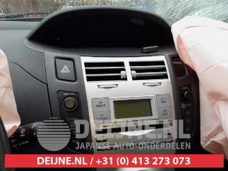 Toyota Yaris Yaris II (P9), Hatchback, 2005 / 2014 1.3 16V VVT-i picture 20