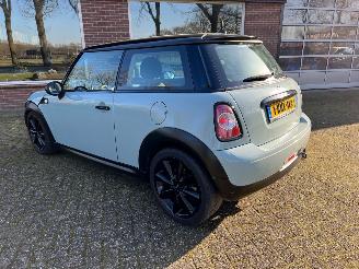 krockskadad bil auto Mini Cooper 1.6 90kw Business Line 2013/5