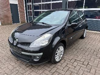 Renault Clio 1.6 16v Dynamique S picture 10