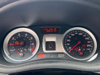 Renault Clio 1.6 16v Dynamique S picture 14