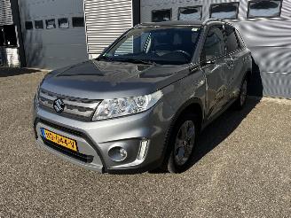 Suzuki Vitara 1.6i NAVI / CAMERA / CRUISE / TREKHAAK picture 1