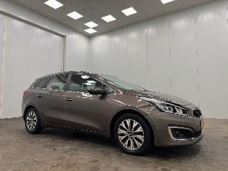 skadebil auto Kia Cee d Sportswagon 1.6 CRDi DynamicLine Navi Clima 2016/9
