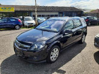 Opel Astra 1.9dti picture 1