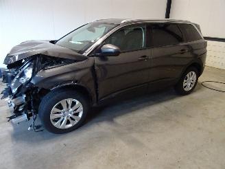 disassembly passenger cars Peugeot 5008 1.6 HDI 2017/9