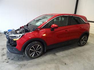 Coche siniestrado Opel Crossland 1.2 THP 2020/11