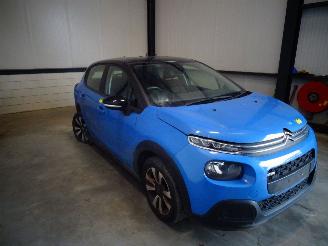 damaged passenger cars Citroën C3 1.2 VTI 2017/9
