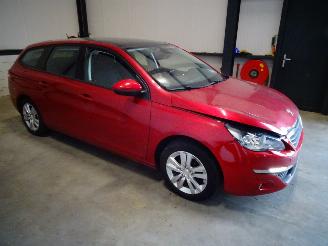 Peugeot 308 1.2 THP picture 2