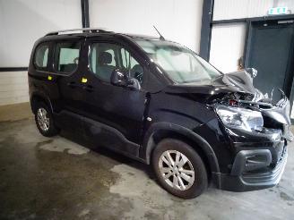 Démontage voiture Peugeot Rifter 1.5 HDI 2019/3