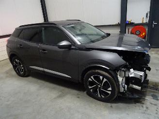 krockskadad bil motor Peugeot 2008 1.2 THP 2021/12