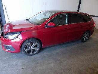 Peugeot 308 1.2 THP picture 1