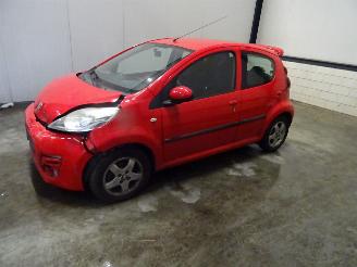 demontáž osobní automobily Peugeot 107  2013/12