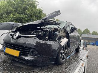 Renault Clio 1.5 DCI ECO expression picture 1