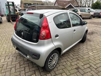 Peugeot 107 107, Hatchback, 2005 / 2014 1.0 12V picture 7