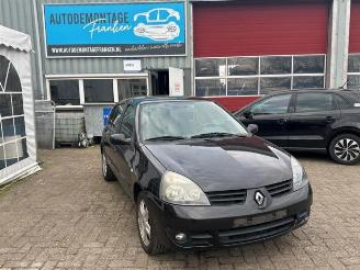 Vrakbiler auto Renault Clio Clio II (BB/CB), Hatchback, 1998 / 2016 1.2 16V 2007/2