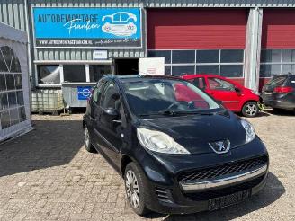 Peugeot 107 107, Hatchback, 2005 / 2014 1.0 12V picture 1