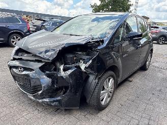 skadebil auto Hyundai Ix20  2011/8
