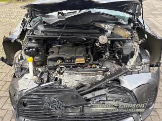 Toyota Yaris Yaris III (P13), Hatchback, 2010 / 2020 1.0 12V VVT-i picture 8