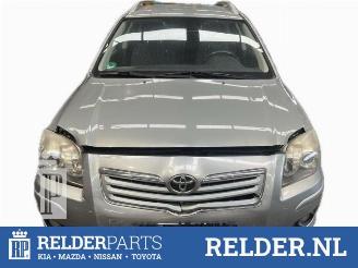 Uttjänta bilar auto Toyota Avensis Avensis Wagon (T25/B1E), Combi, 2003 / 2008 2.0 16V D-4D-F 2007/10