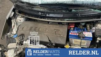 Démontage voiture Toyota Yaris Yaris II (P9), Hatchback, 2005 / 2014 1.33 16V Dual VVT-I 2010/5