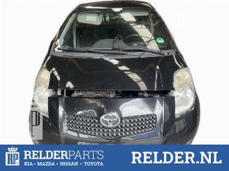Uttjänta bilar auto Toyota Yaris Yaris II (P9), Hatchback, 2005 / 2014 1.3 16V VVT-i 2008/9