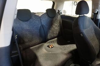 Mini Mini 1.6 66kW ONE SALT picture 32