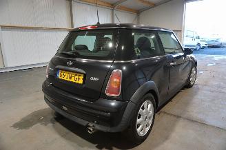 Mini Mini 1.6 66kW ONE SALT picture 6