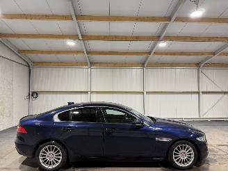 krockskadad bil auto Jaguar XE 2.0D 120kW Portfolio Clima Navi 2017/2