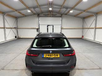 BMW 3-serie 318i 115kW Automaat Executive Edition picture 7