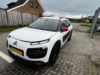  Citroën C4 cactus 1.2 puretech shine 2016/3