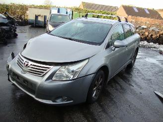 Salvage car Toyota Avensis  2012/1