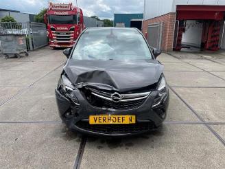 Coche siniestrado Opel Zafira Zafira Tourer (P12), MPV, 2011 / 2019 1.6 CDTI 16V ecoFLEX 136 2013/8