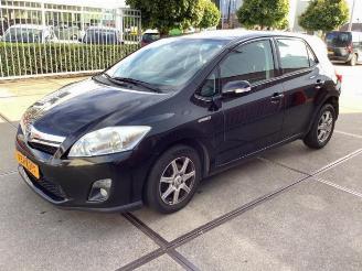 Salvage car Toyota Auris Auris (E15), Hatchback, 2006 / 2012 1.8 16V HSD Full Hybrid 2011/4