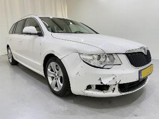 Voiture accidenté Skoda Superb Combi 1.8 TSI Comf. Bus. Aut 2011/7
