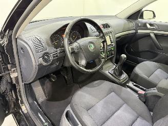 Skoda Octavia Combi 1.6 FSI Elegance Navi/Clima picture 7