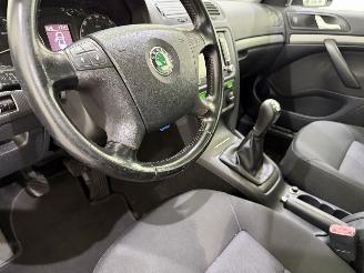 Skoda Octavia Combi 1.6 FSI Elegance Navi/Clima picture 21