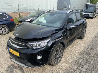 Damaged car Kia Stonic 1.0 T-GDI Dynamic Plus Line 2020/3