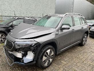 Schadeauto Mercedes EQB 250  Business Line  Automaat 2022/12