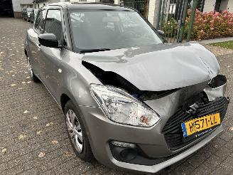 Suzuki Swift 1.2 Comfort Smart Hybrid picture 3