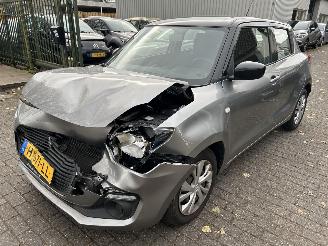 skadebil auto Suzuki Swift 1.2 Comfort Smart Hybrid 2020/3