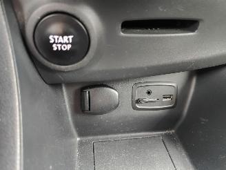 Renault Clio 0.9 TCe Intens Navi picture 20