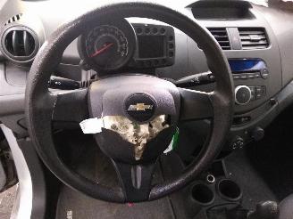 Chevrolet Spark  picture 13