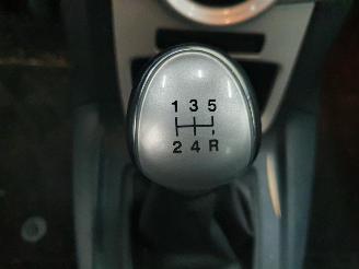 Ford Fiesta 1.25 Titanium picture 13