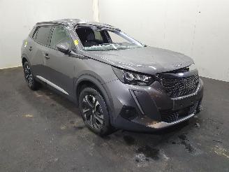 disassembly passenger cars Peugeot 2008 P24E 1.2 PT Business Line Allure 2021/1