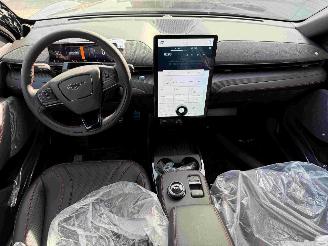 Ford Mustang Mach-e Premium AWD picture 5