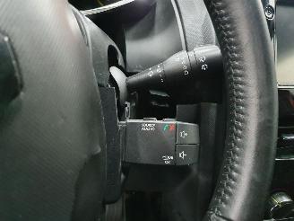 Renault Clio 0.9 TCe Expression picture 11