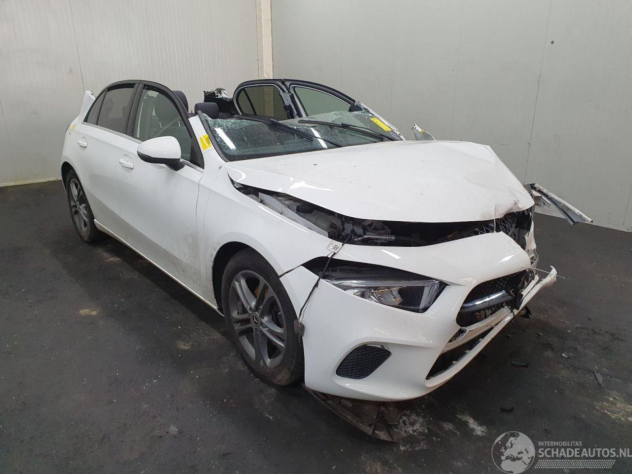 Mercedes A-klasse 177 A160 Avantgarde