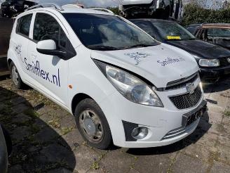 Dezmembrări autoturisme Chevrolet Spark Spark (M300), Hatchback, 2010 1.0 16V Bifuel 2010
